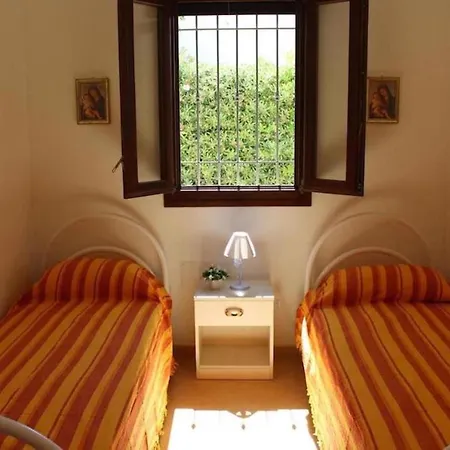 Villa Rosa Zona Torre San Giovanni *