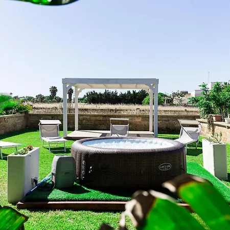 Villa Rosa Zona Torre San Giovanni Country house *